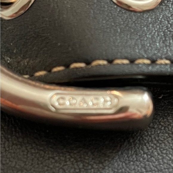 COACH Soho Black Smooth Leather Silver Buckle Trifold Wallet Tan Interior - Picture 11 of 14